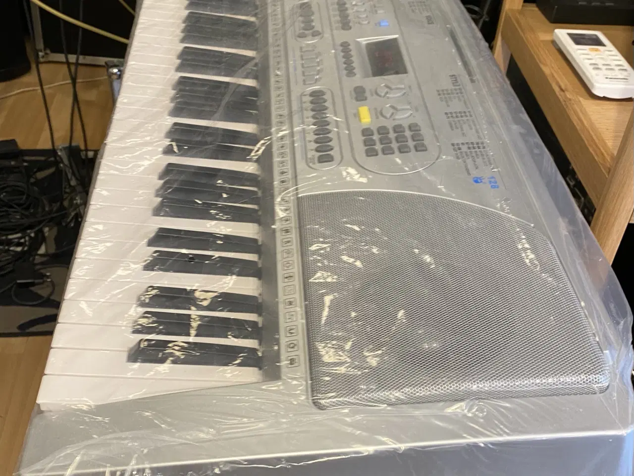 Billede 1 - Weinberg Keyboard de Luxe – helt nyt inkl. stativ,