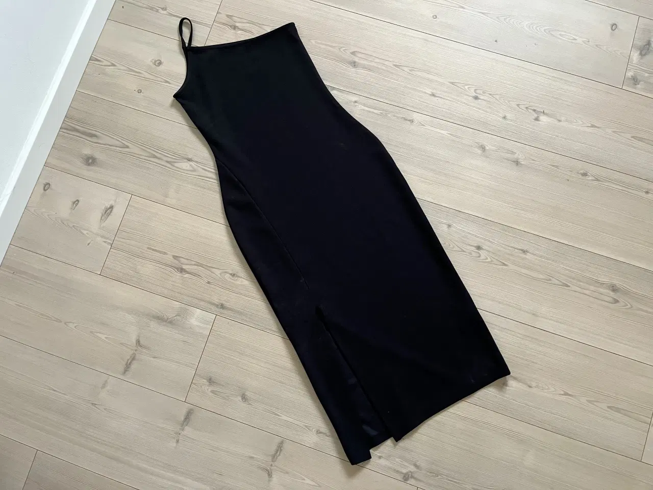 Billede 3 - Kjole, Festkjole, NA-KD, Str.34