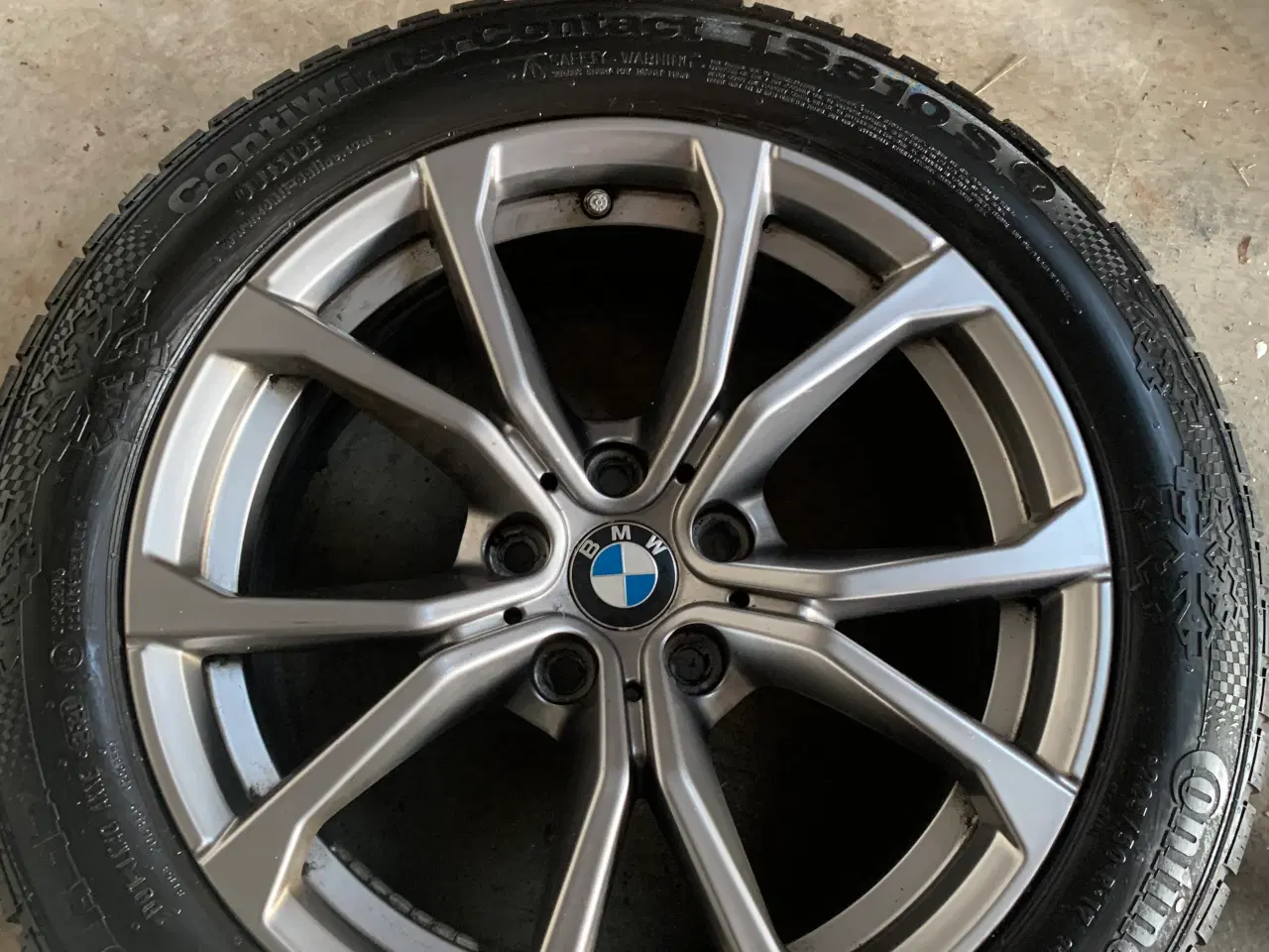 Billede 1 - 4 BMW Alufælge 17” med Continental vinterdæk 