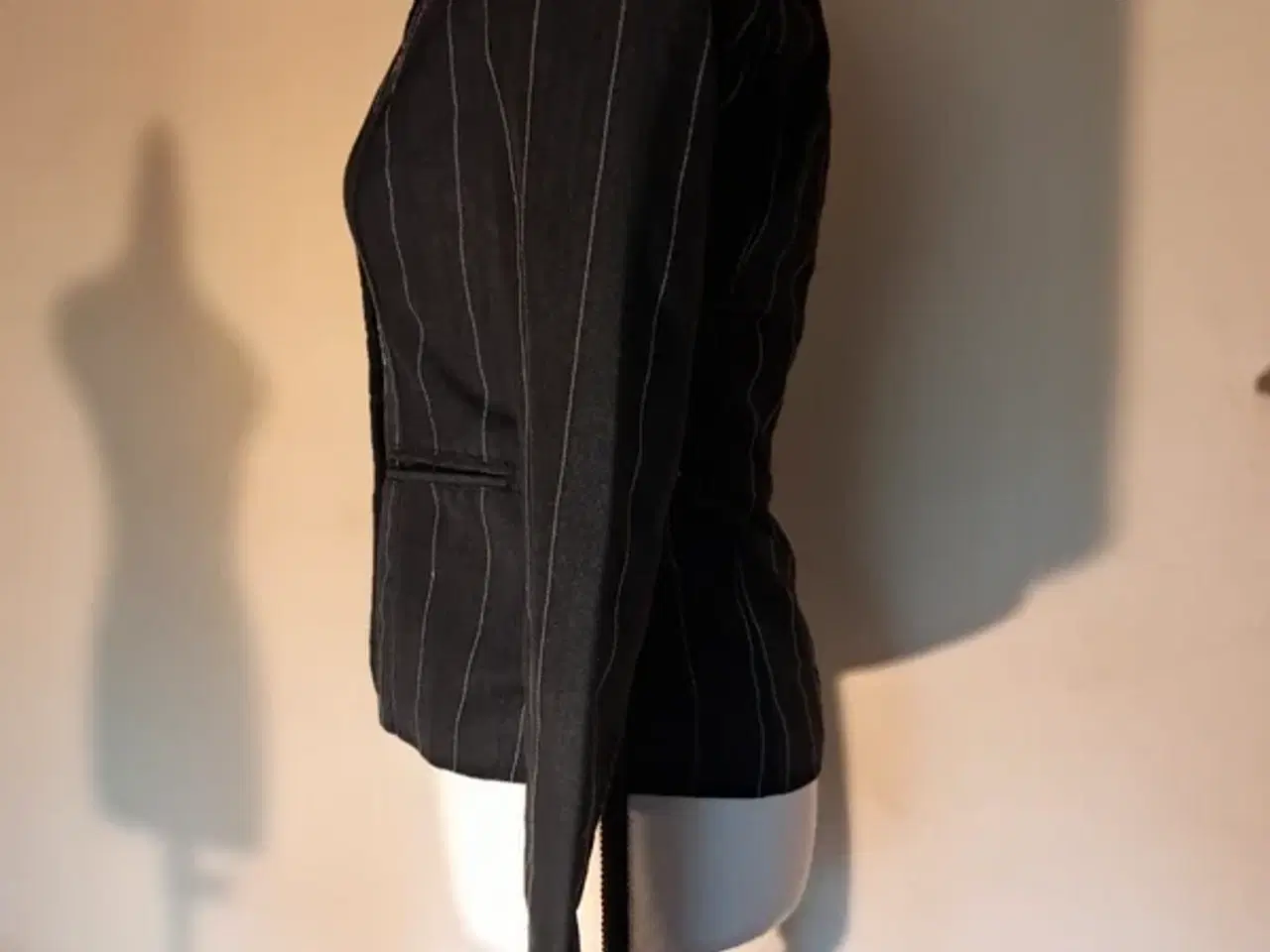 Billede 2 - Vero Moda str. 34 blazer