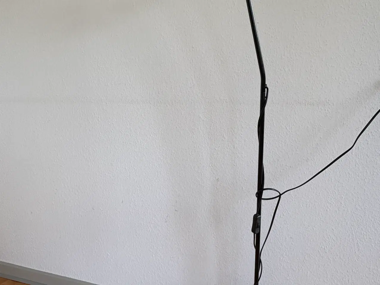 Billede 2 - Sort standerlampe