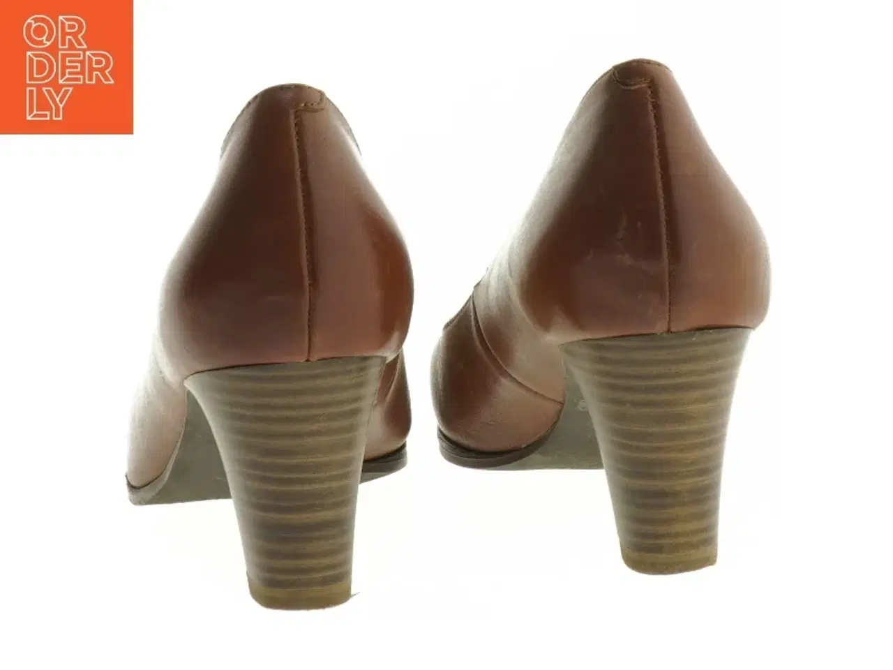 Billede 3 - Brune pumps fra Tamaris (str. 39)