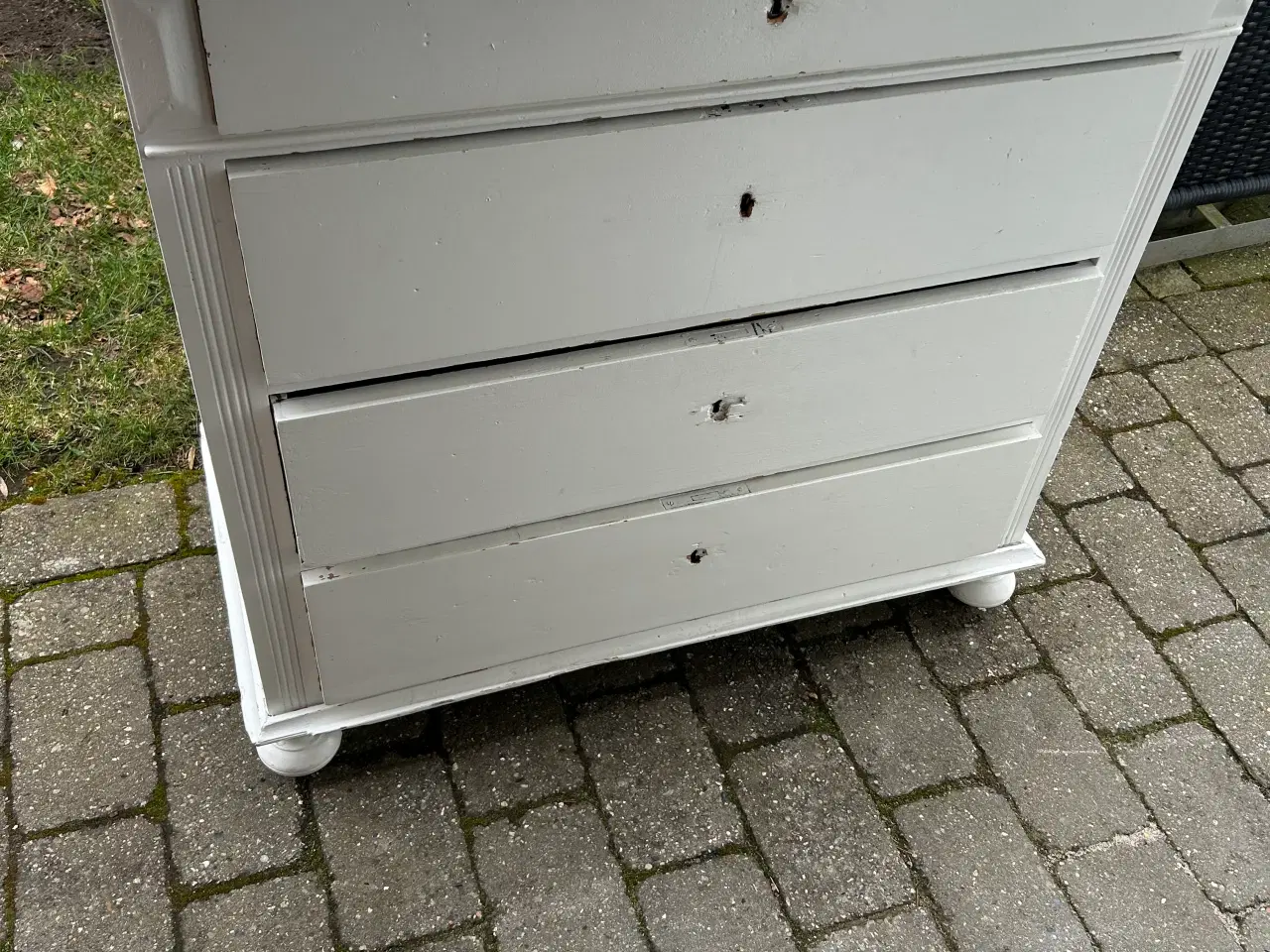 Billede 1 - Gammel kommode med 4 skuffer 