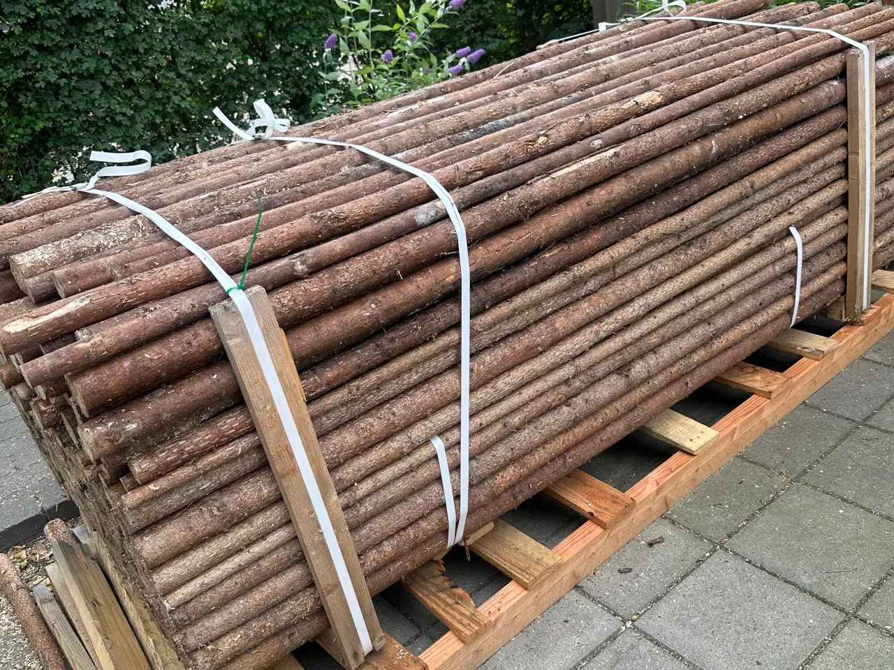 Billede 3 - Rafter med bark 265 stk