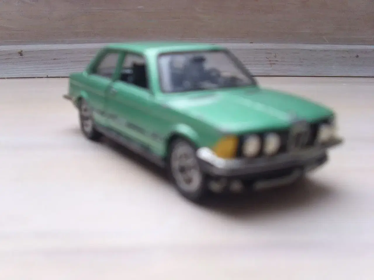 Billede 1 - BMW 320 E21 scala 1:43