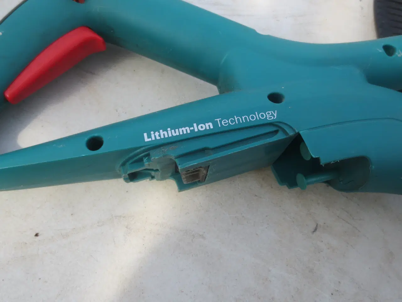 Billede 6 - 1 stk Bosch Batteri Græstrimmer ART26-18-LI