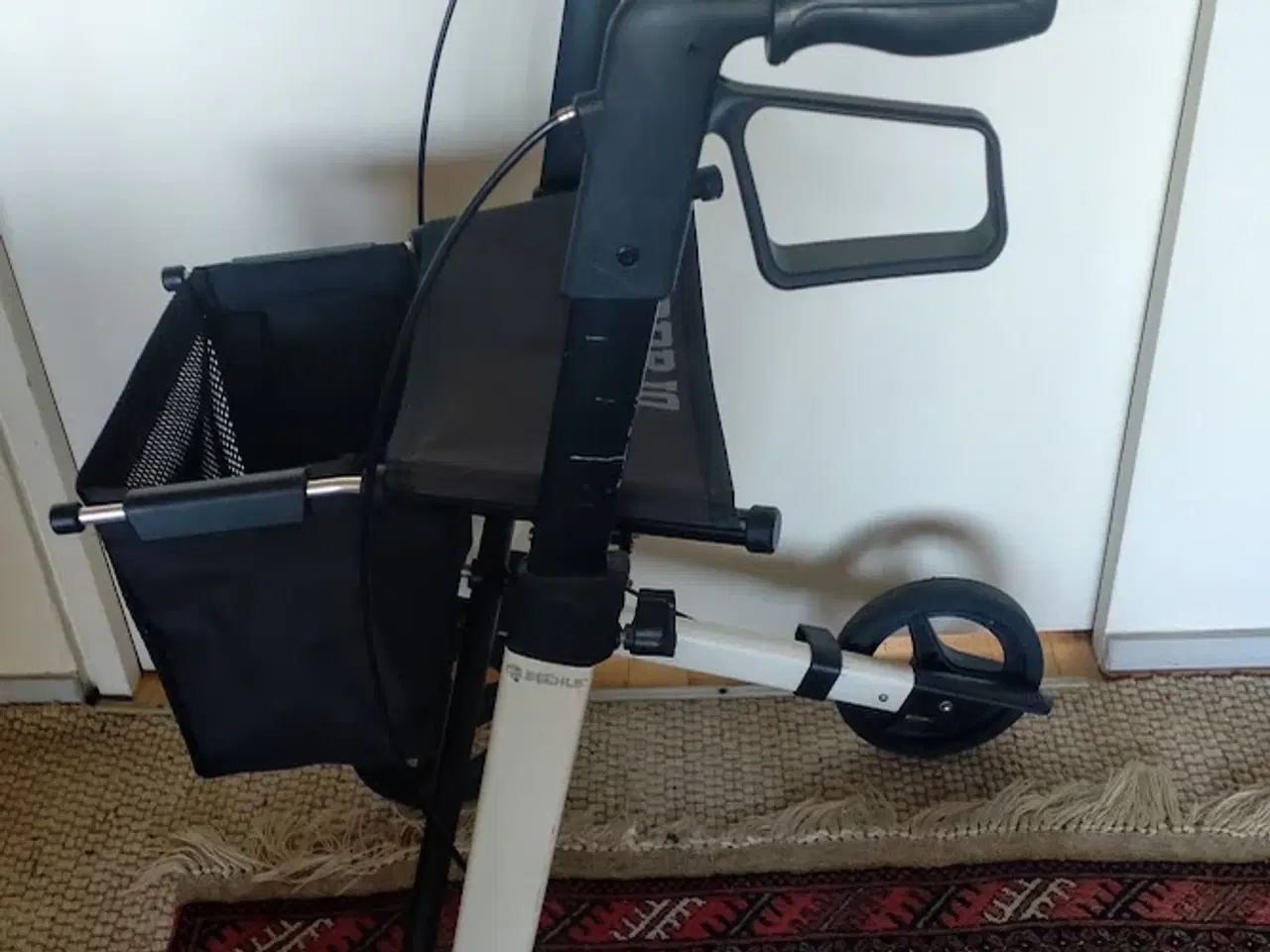 Billede 4 - LETVÆGTSROLLATOR - HVID
