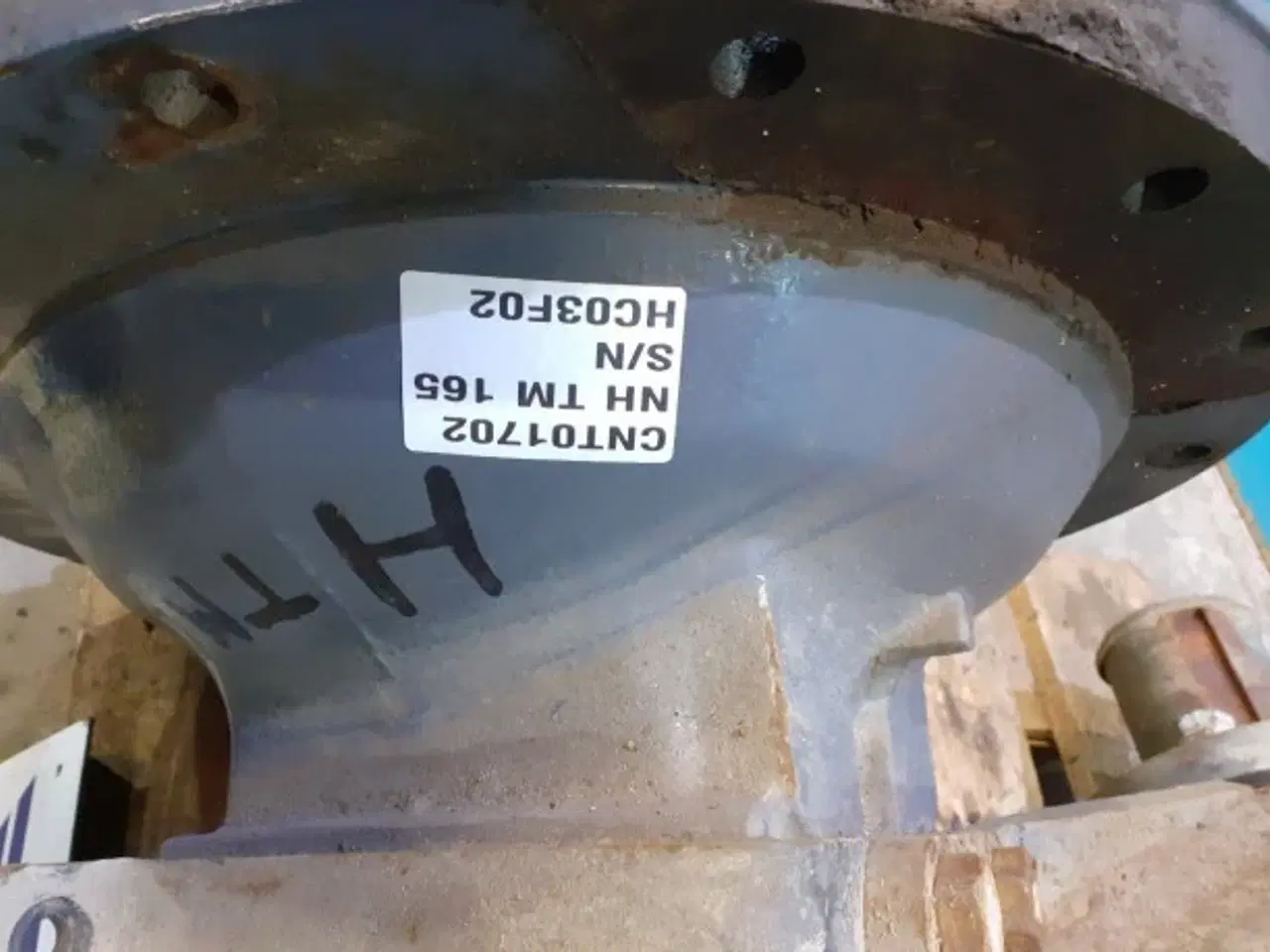 Billede 20 - New Holland TM 165 Lår