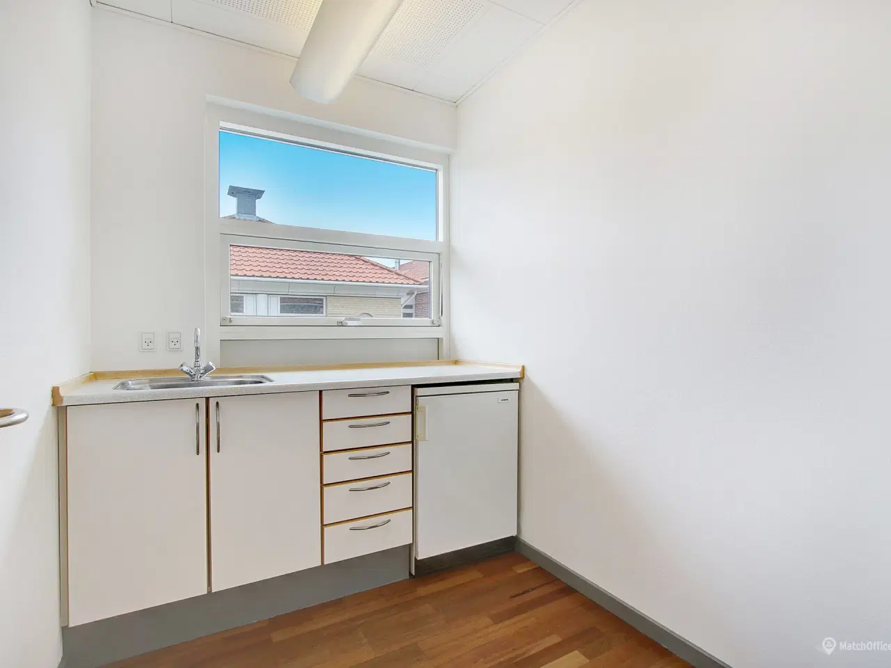 Billede 8 - Præsentabel ejendom få minutters kørsel fra E47/E20 afkørsel 30