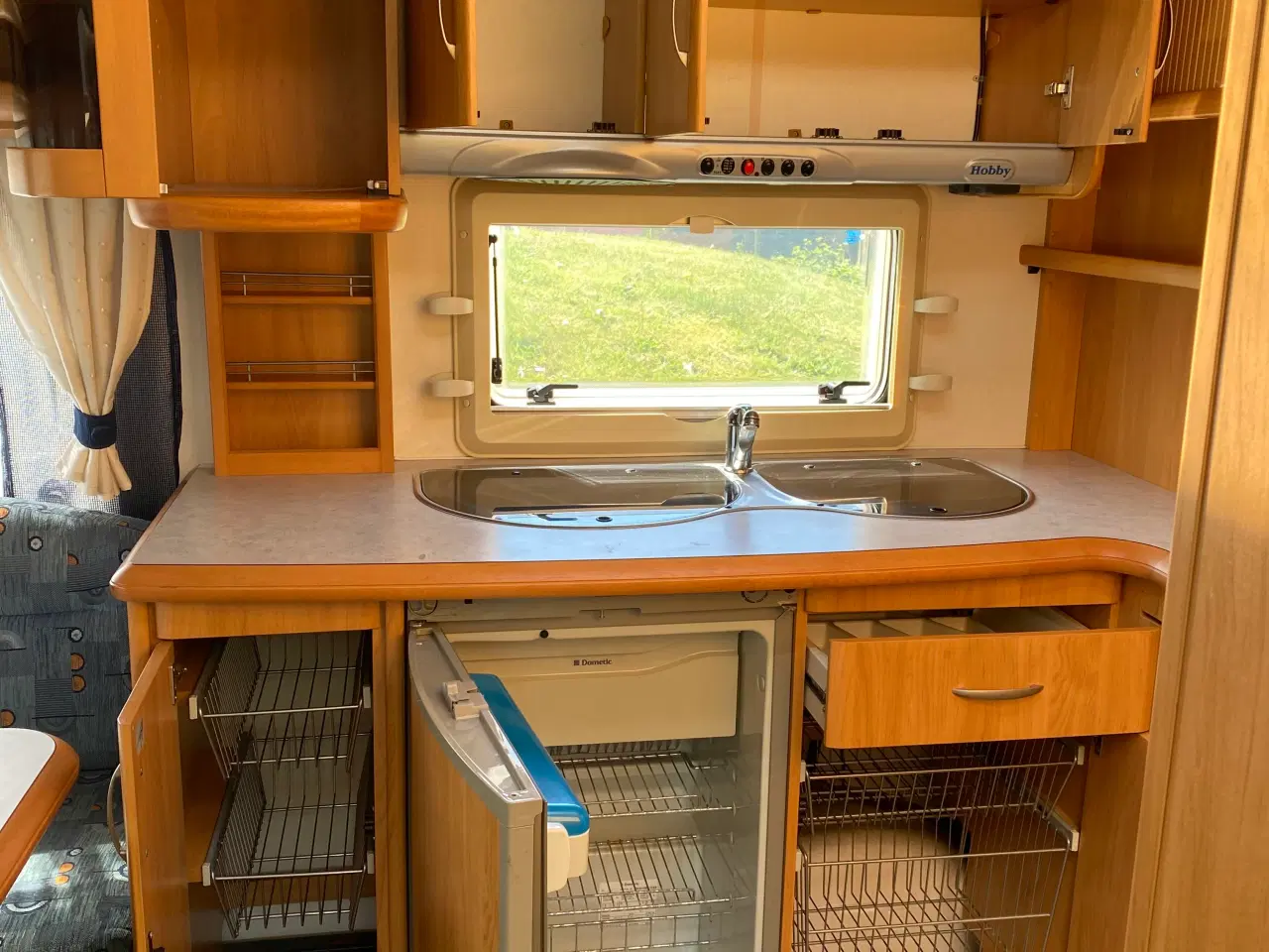 Billede 10 - Campingvogn Hobby UFE 495 årh 2006 