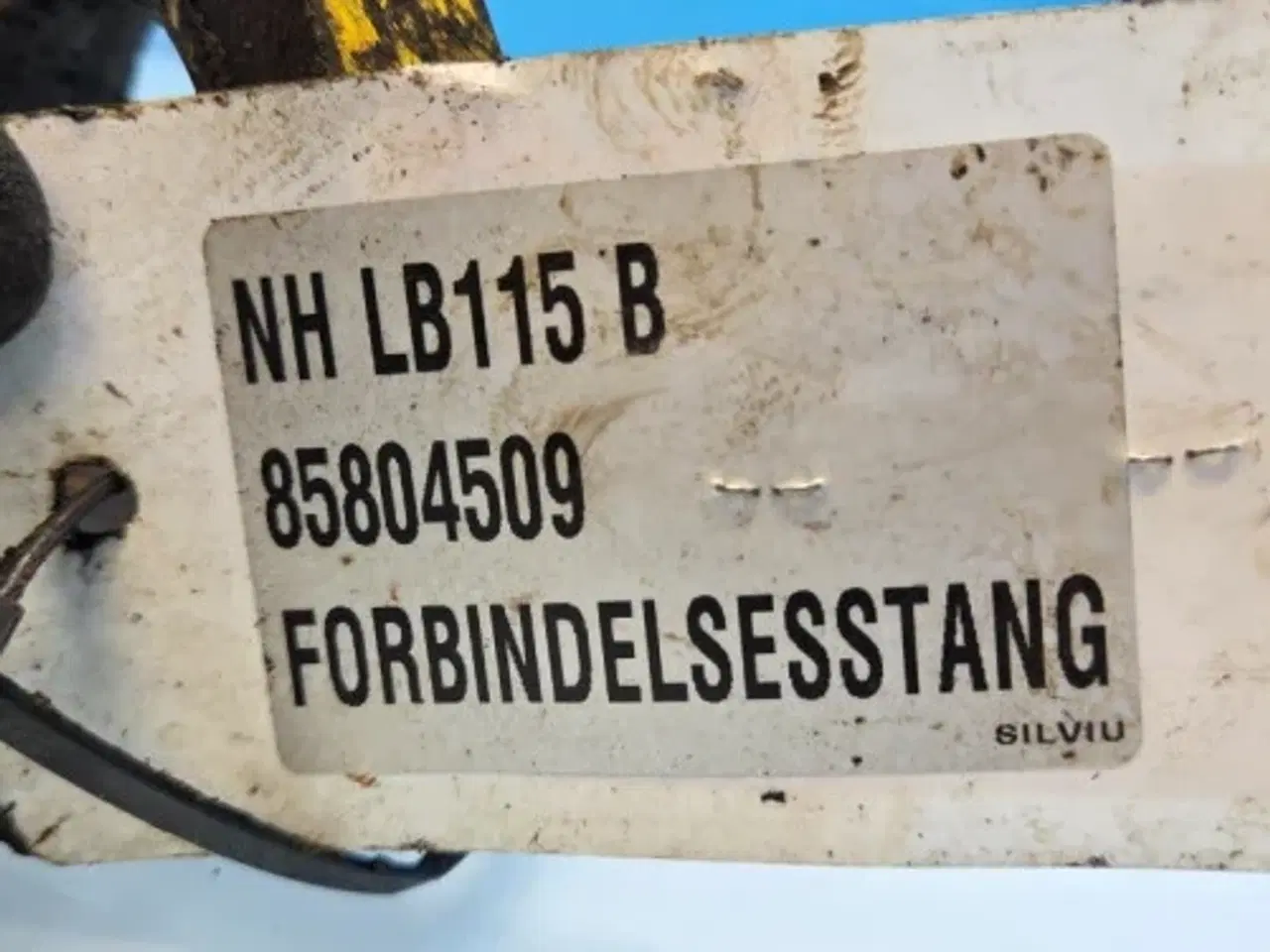Billede 5 - New Holland LB115B Forbidelsesstang 85804509