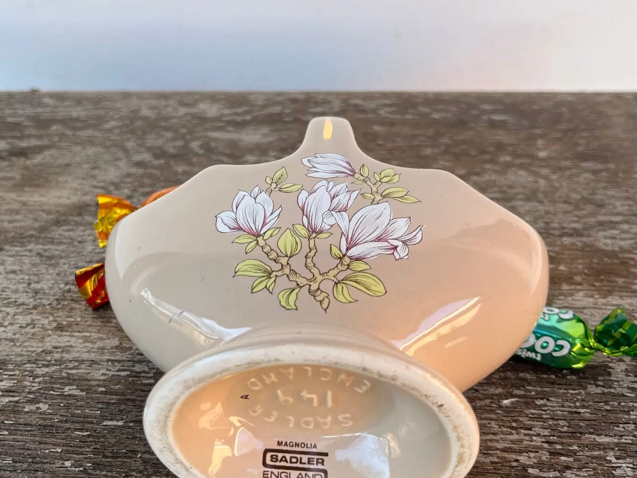 Billede 5 - Keramik skål med magnolia motiv