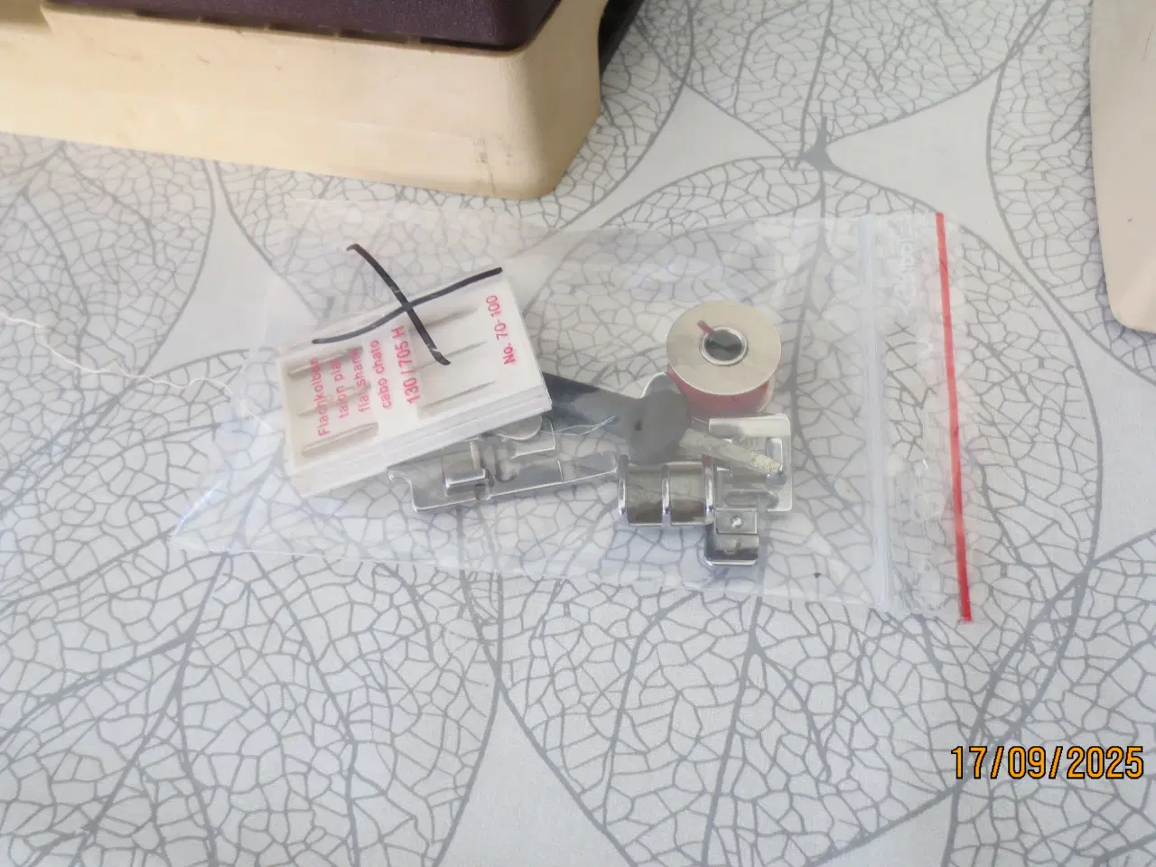 Billede 5 - 1 stk Husqvarna Model Classica 100 Symaskine
