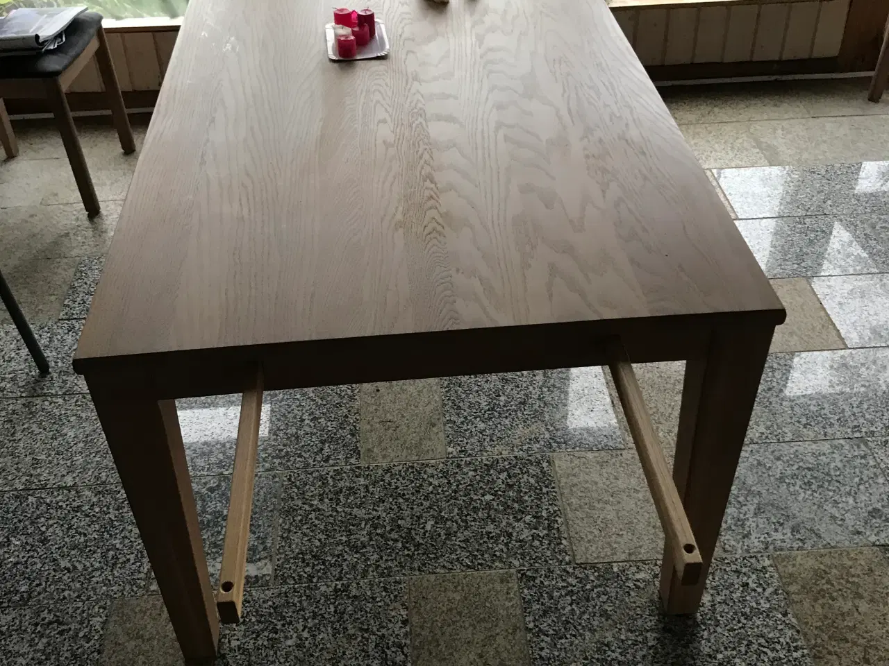 Billede 3 - Spisebord i massiv eg