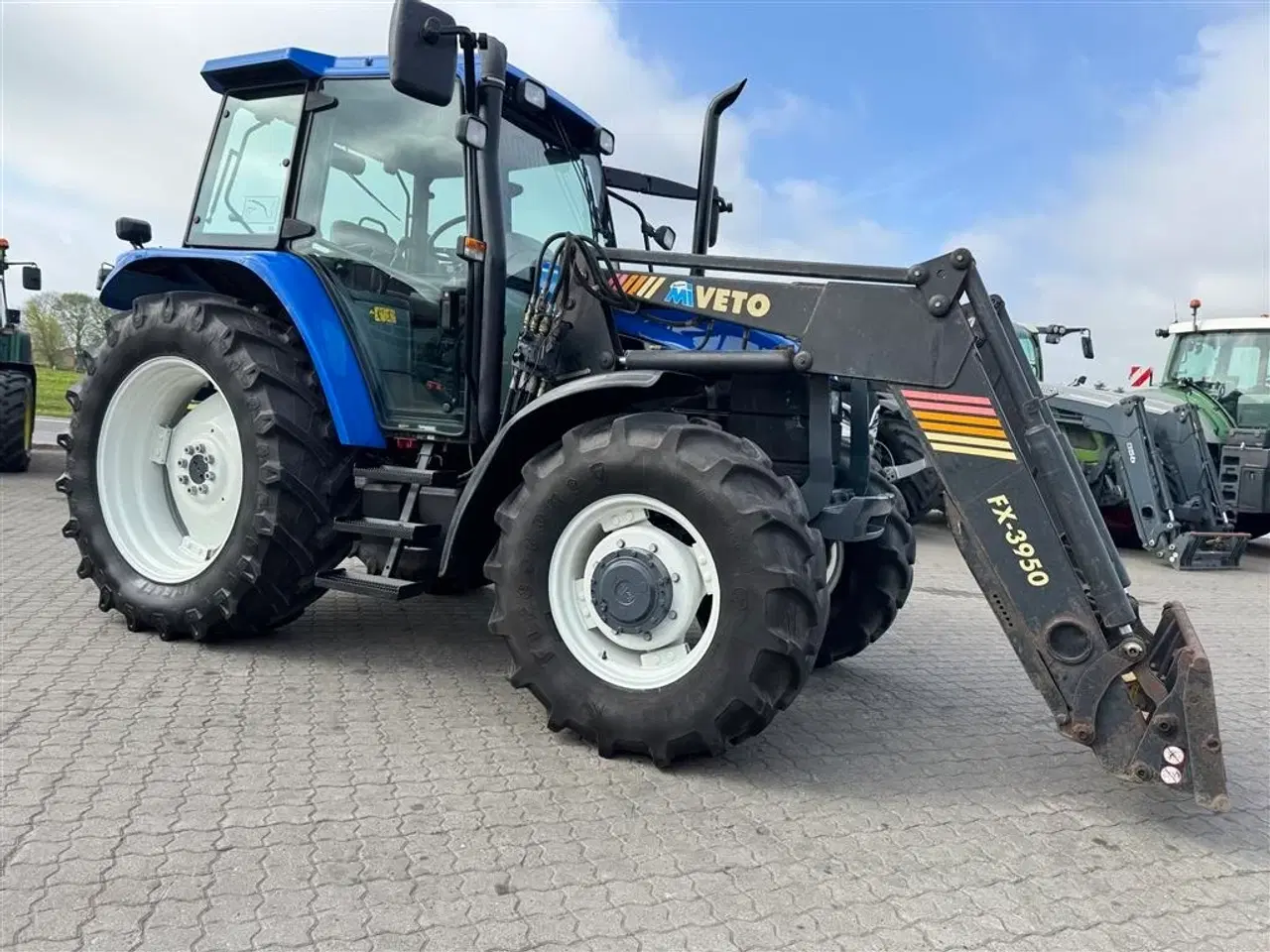 Billede 8 - New Holland TS100 KUN 3900 TIMER! MED VENDEGEAR VED RATTET OG AIRCON!