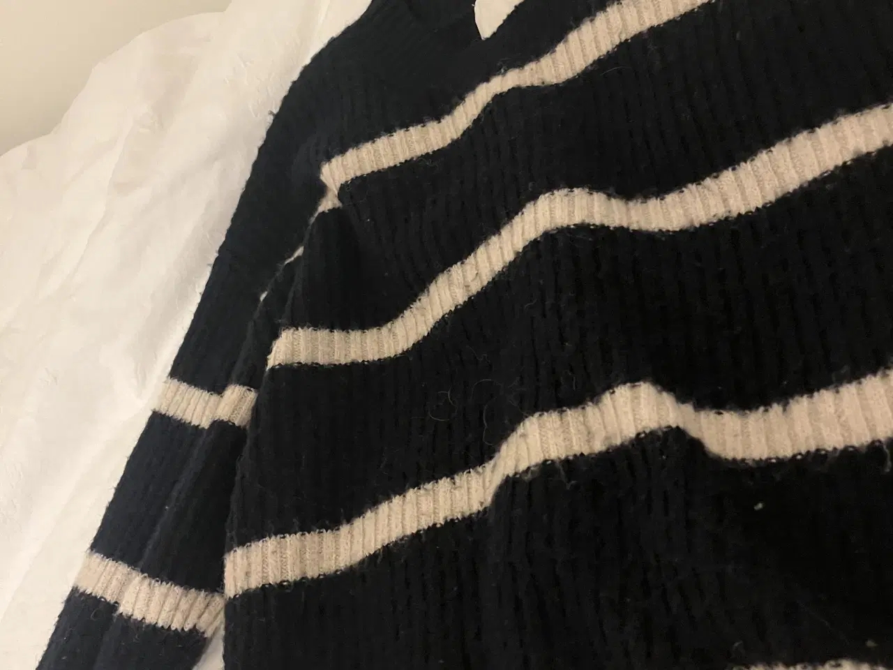 Billede 2 - Sweater str. m