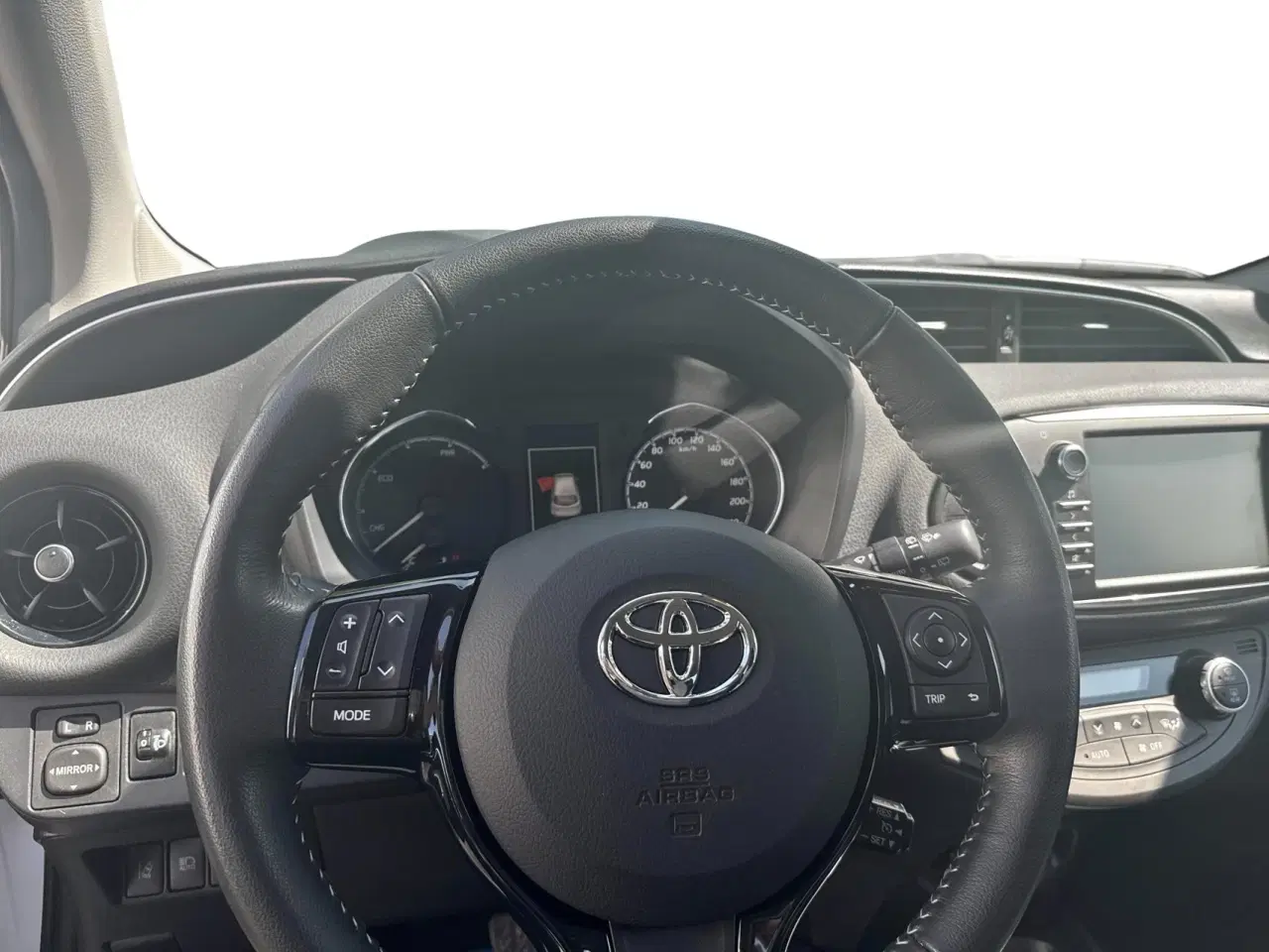 Billede 10 - Toyota Yaris 1,5 Hybrid H2 Premium E-CVT 100HK 5d Trinl. Gear