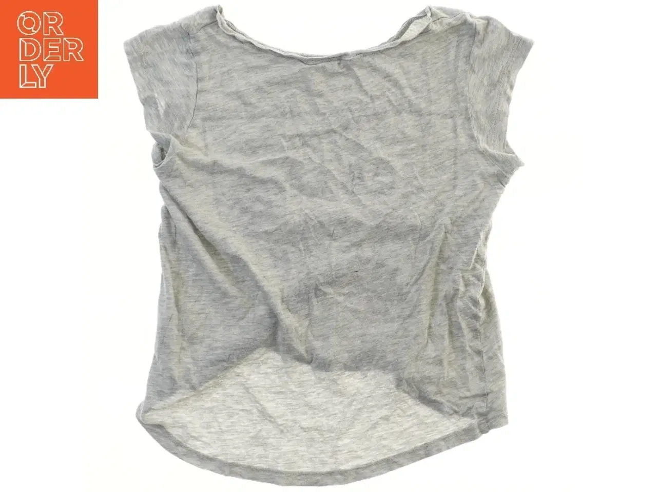 Billede 2 - Grå bluse med tekst (str.  47x33 cm)