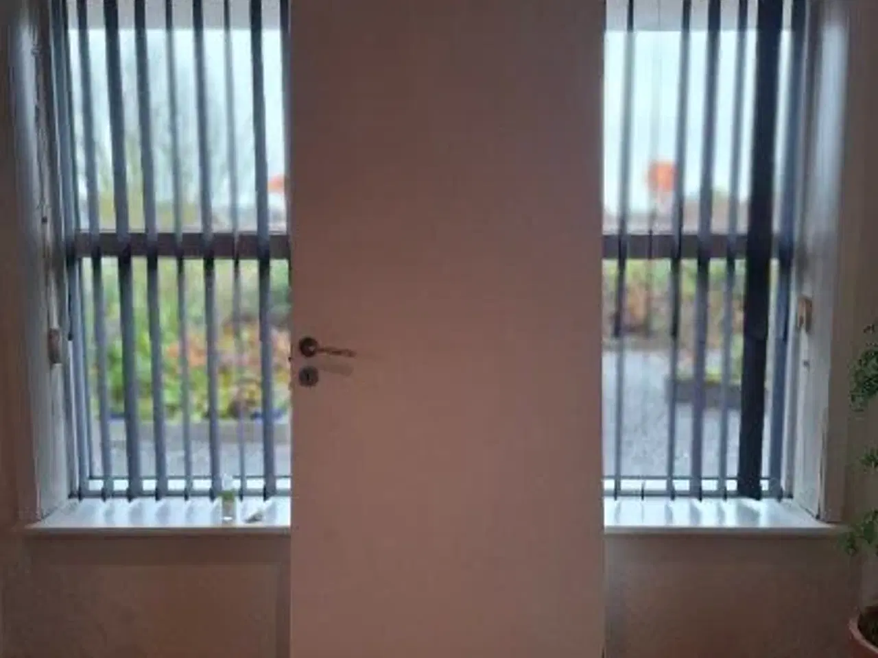 Billede 7 - Dør med karm uden greb sælges