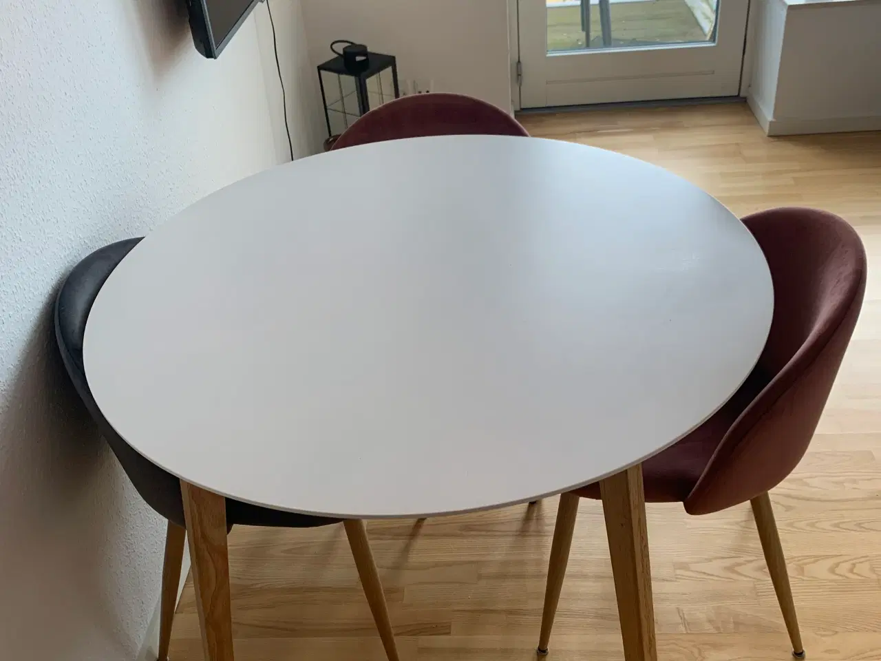 Billede 4 - Rundt spisebord