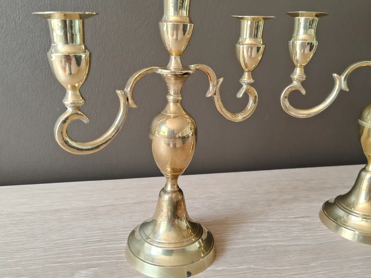 Billede 2 - 2 flotte 3-armet messing lysestager