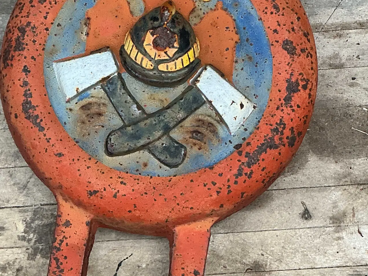 Billede 4 - Gammelt emblem i støbt metal