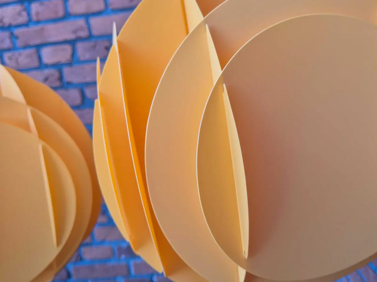 Billede 34 - Flotte gule lamper i plast 