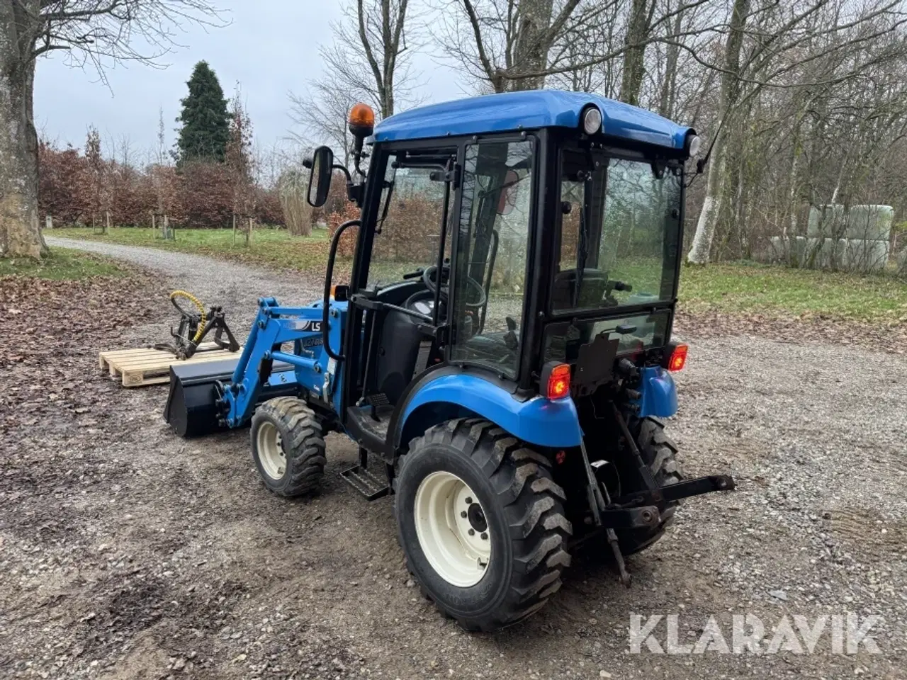 Billede 7 - Traktor LS J27 med frontlæsser