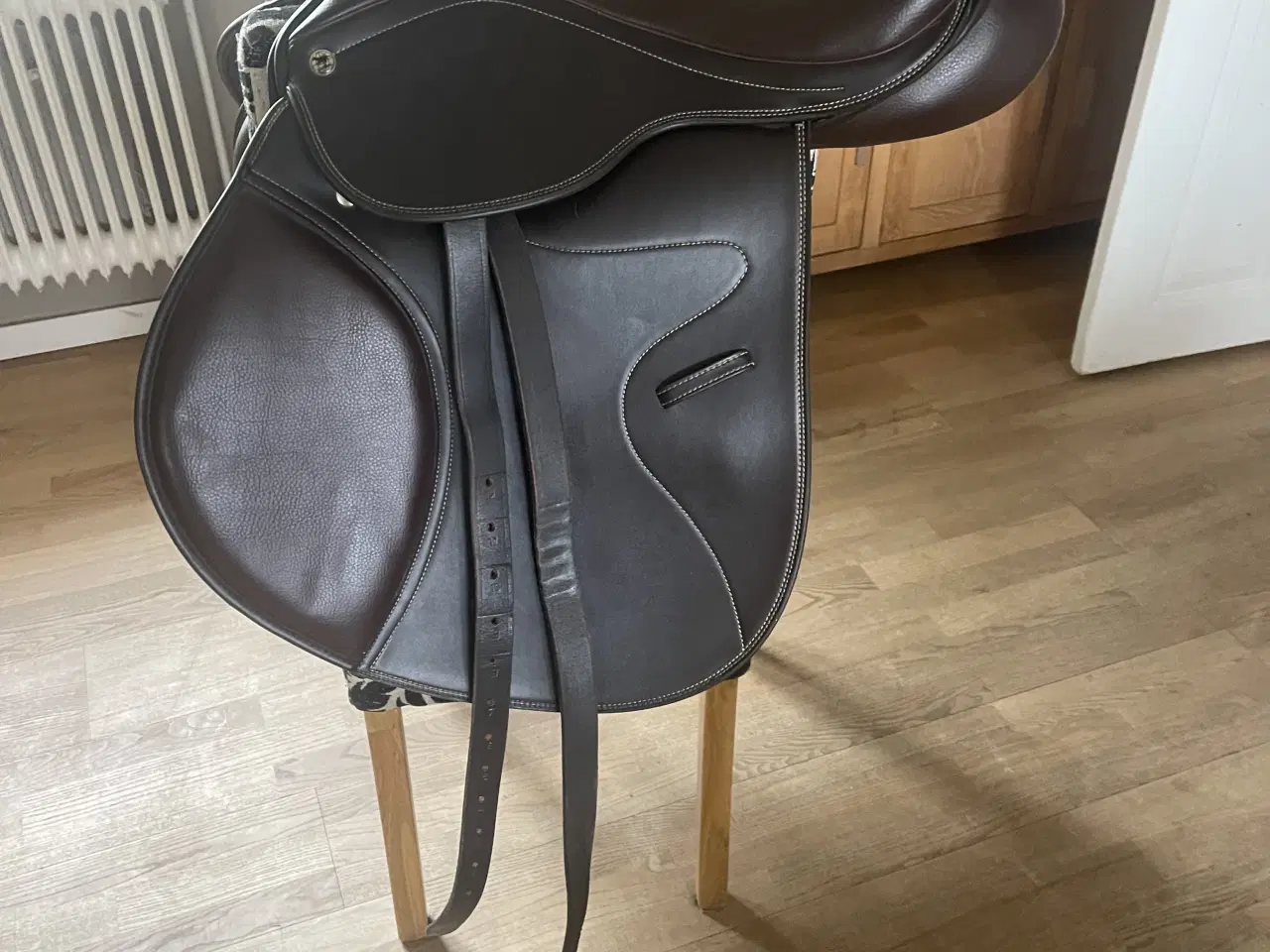 Billede 4 - Global springsadel 17”