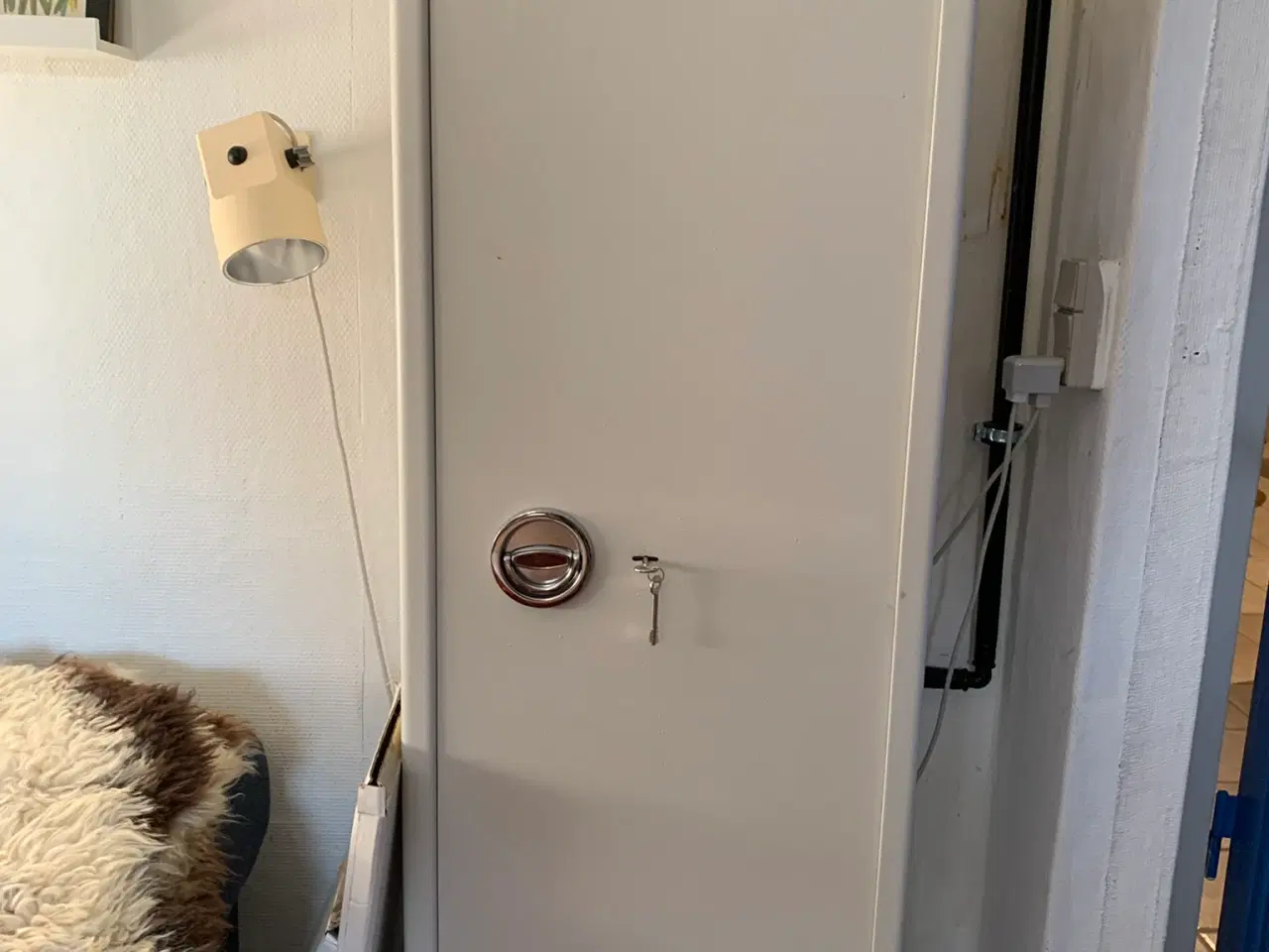 Billede 1 - Våbenskab til 6 våben