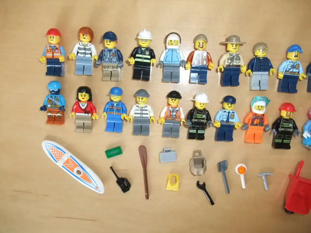 Billede 2 - Lego City Figurer+Tilbehør