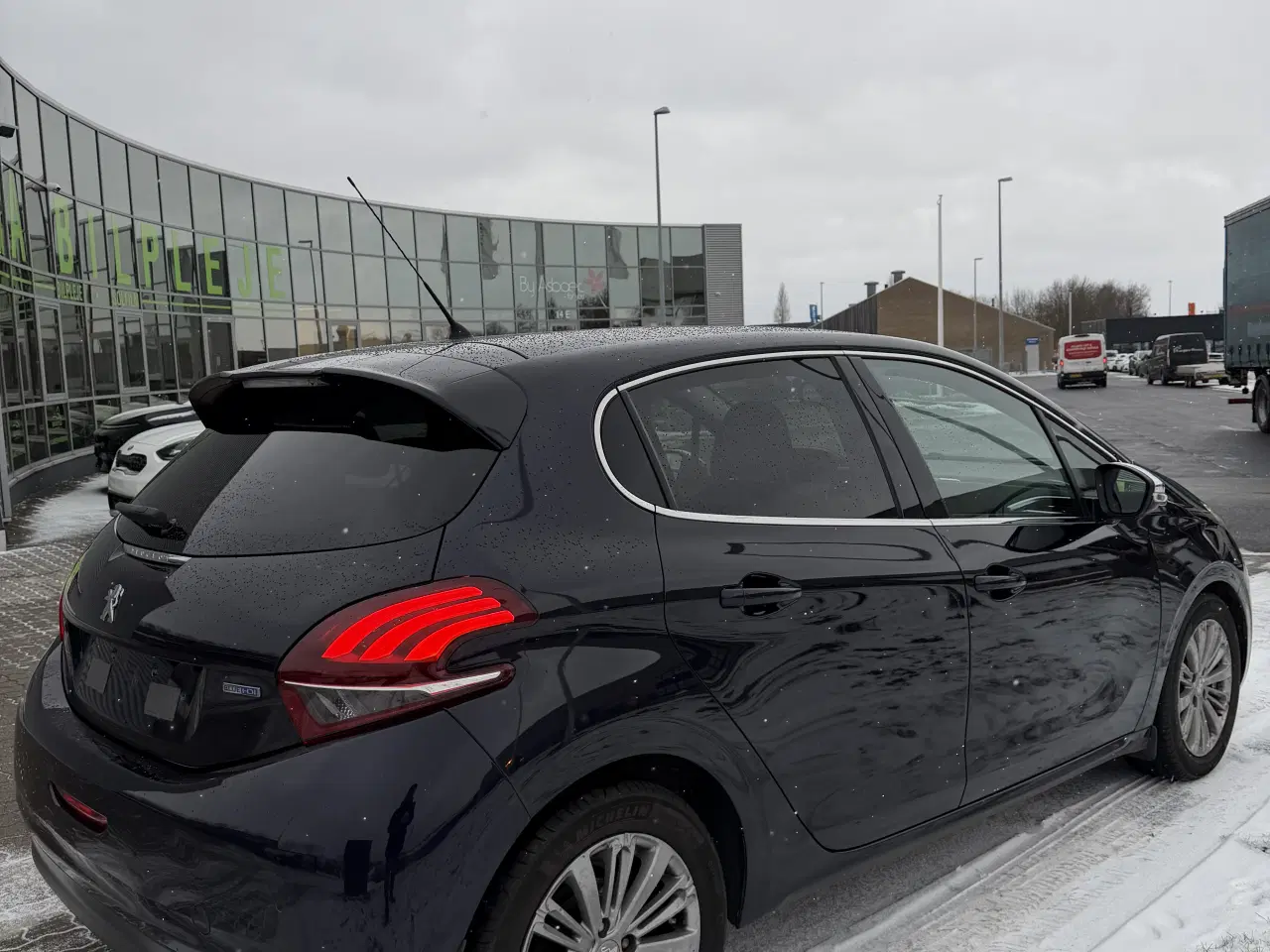 Billede 8 - Peugeot 208 1.6 Bluehdi meget udstyr