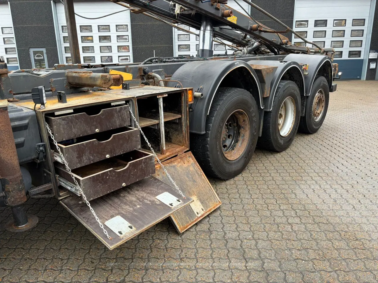 Billede 9 - Volvo FM500 8X4, Hejs-kran