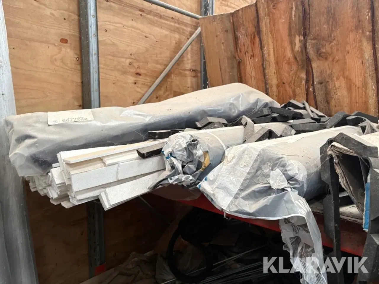 Billede 8 - Pallereol med blandet byggematerialer