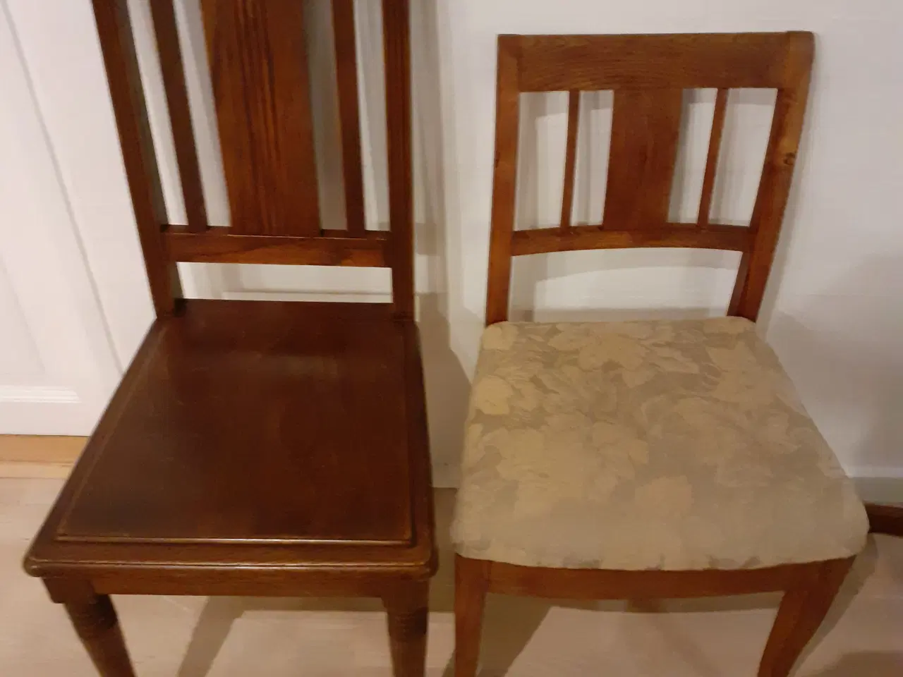 Billede 1 - Antik stol.