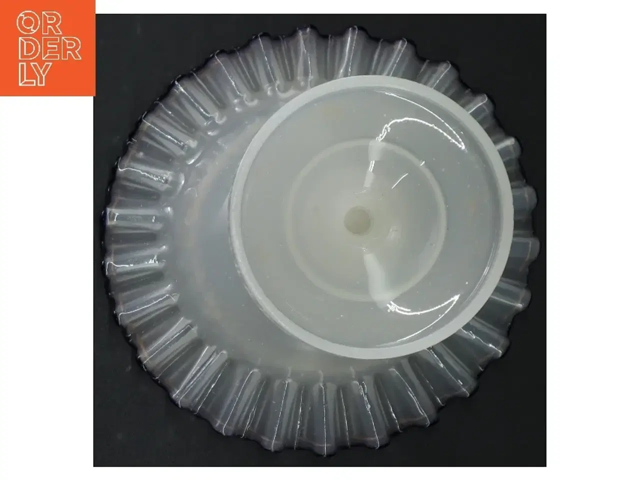 Billede 2 - Glasfad på fod (str. Ø. 15 cm)