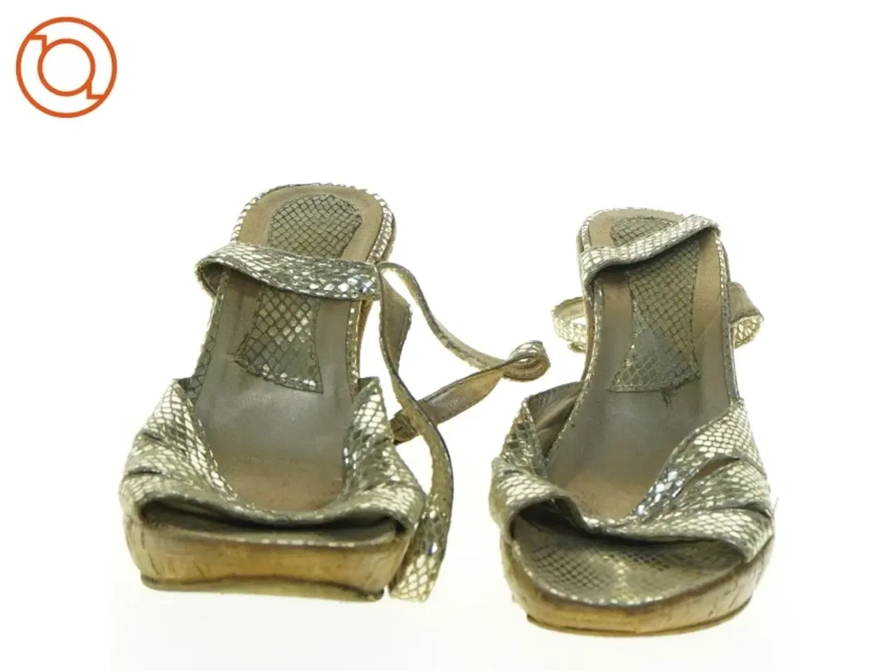 Billede 4 - Guld sandaler med slangeskindslook (str. 37)