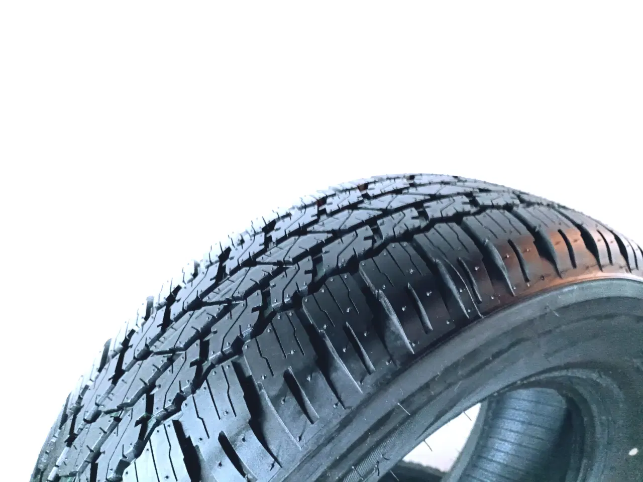 Billede 2 - NYE sommerdæk - 265/65R17 112S Bridgestone (4stk)