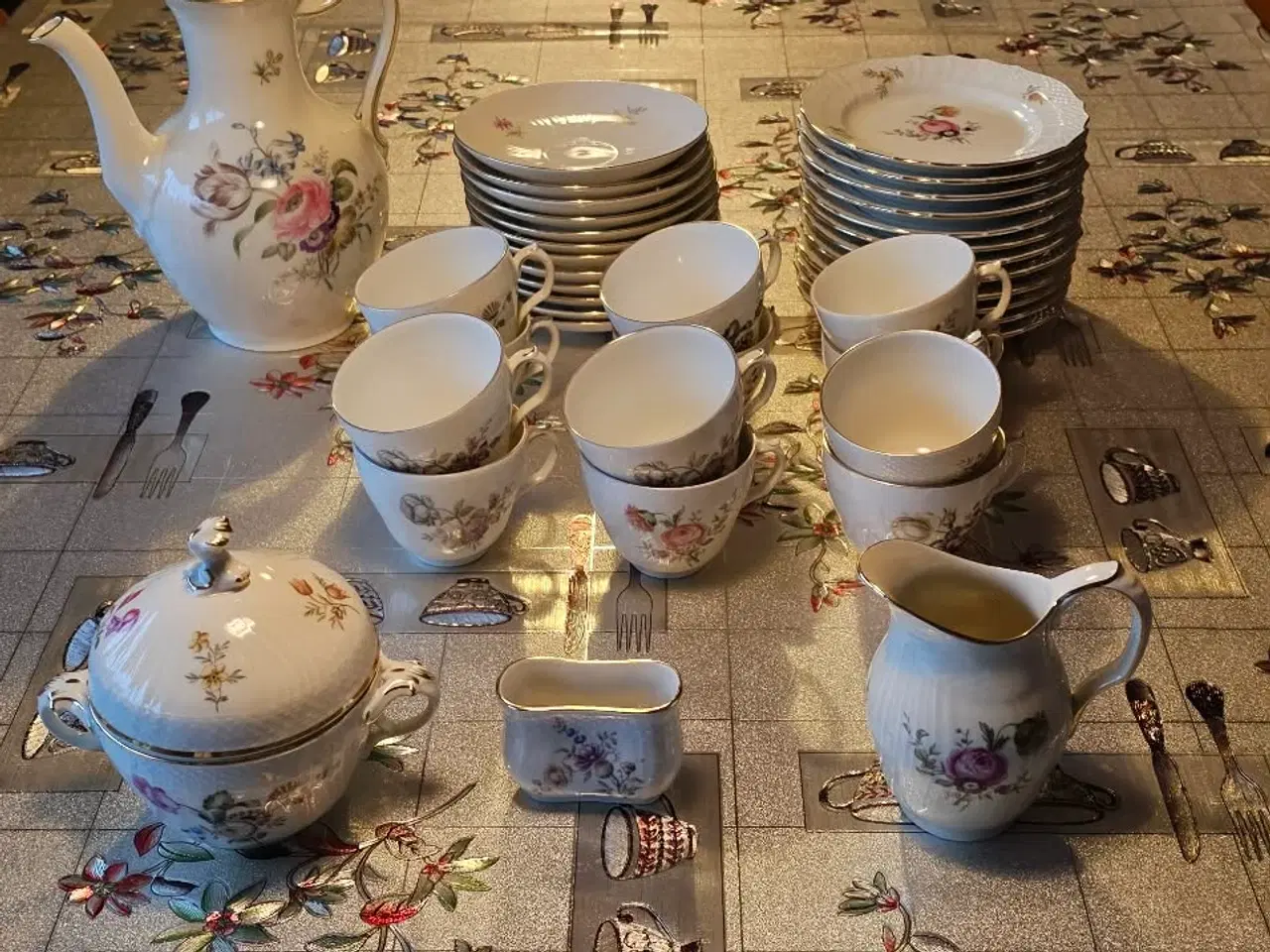 Billede 2 - Frisenborg kaffestel