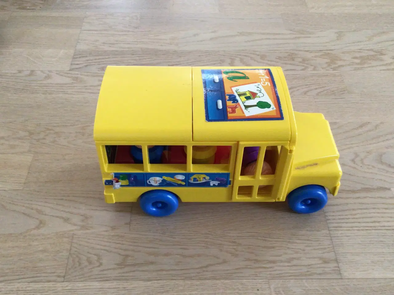 Billede 1 - Tupperware skolebus