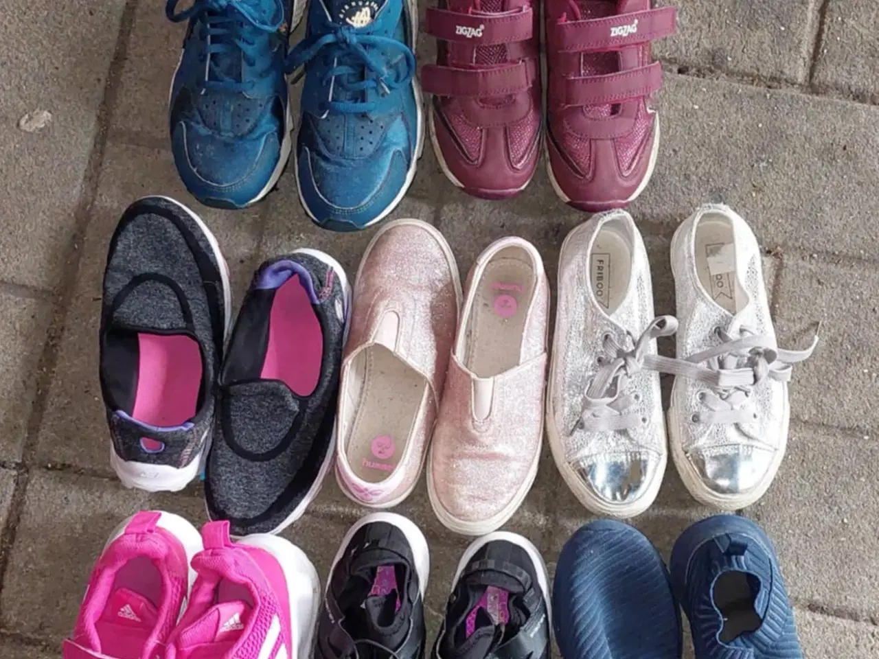 Billede 1 - Pige sko fra 1 til 8 år