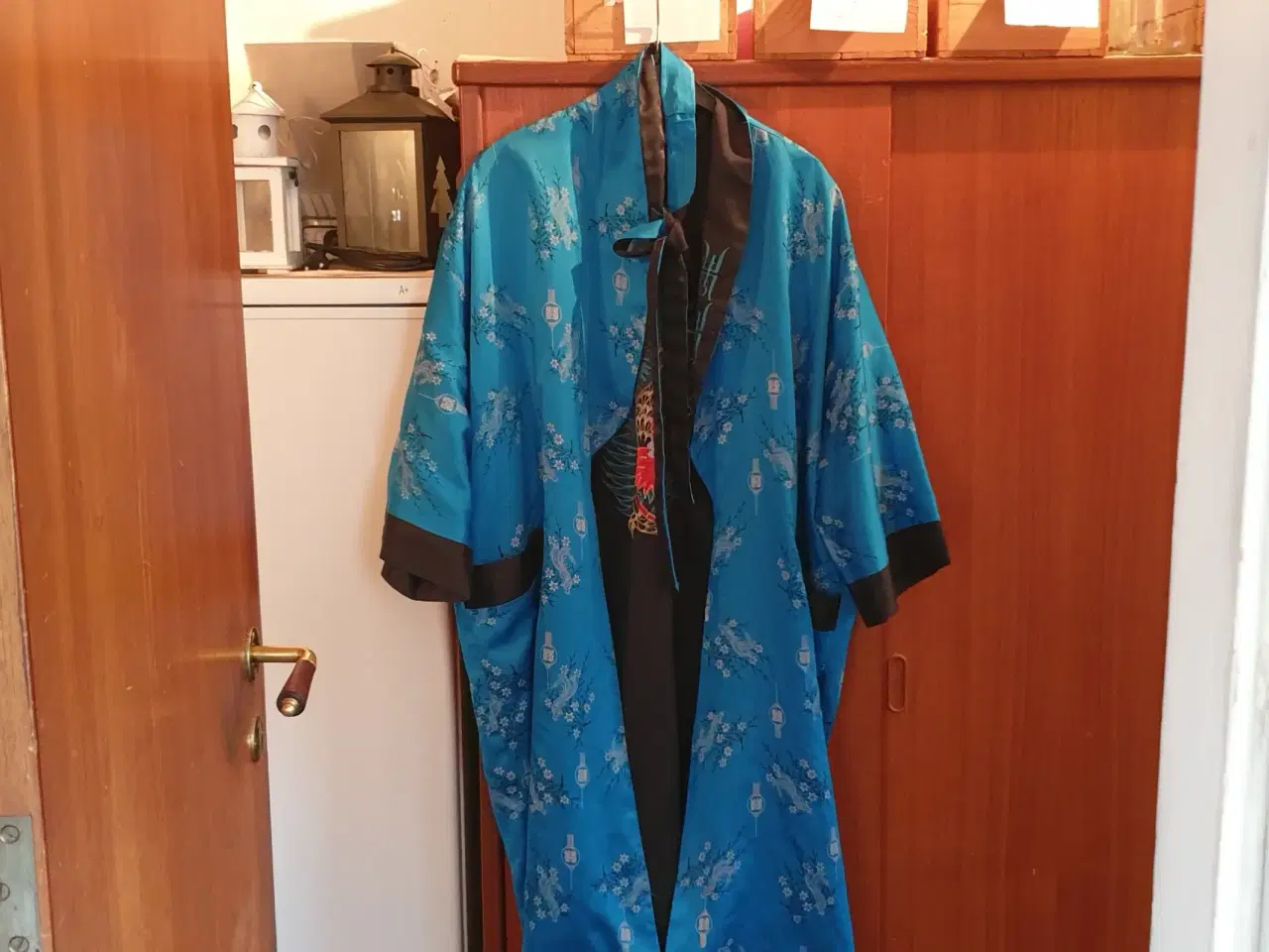 Billede 1 - Kimono & kjole SE 2 Fotos