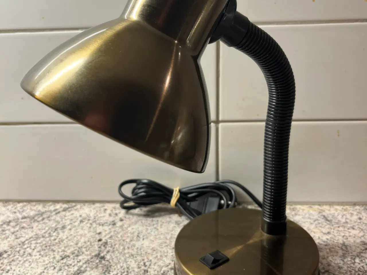 Billede 1 - Bordlampe.