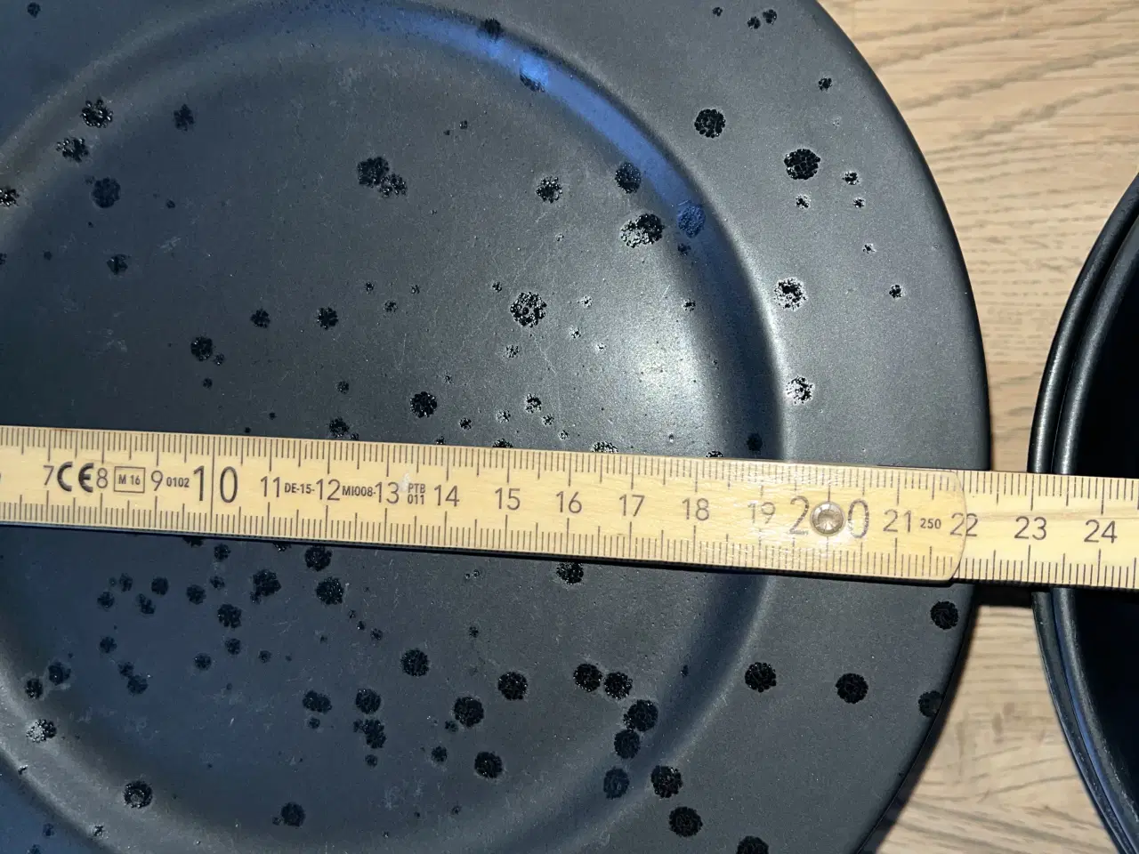 Billede 3 - Bitz tallerkener - Ø: 22,5 cm.