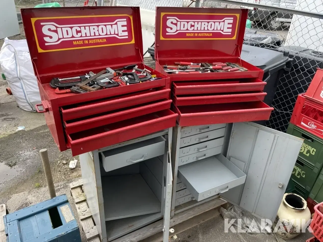 Billede 1 - Værktøjs kasser og skabe med indhold