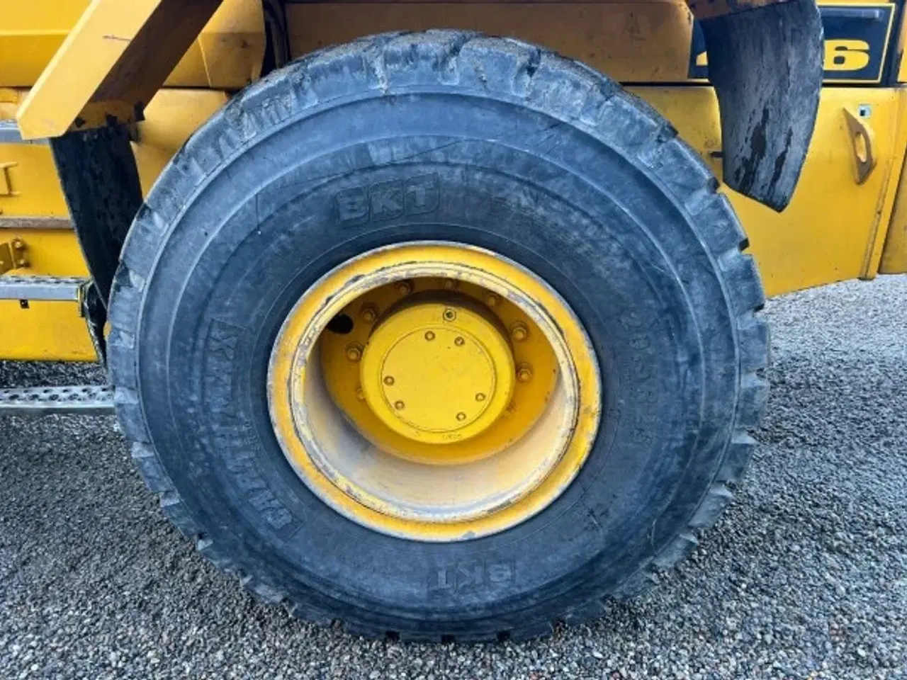 Billede 14 - JCB 426 - Gummiged / Nye dæk og skovl 