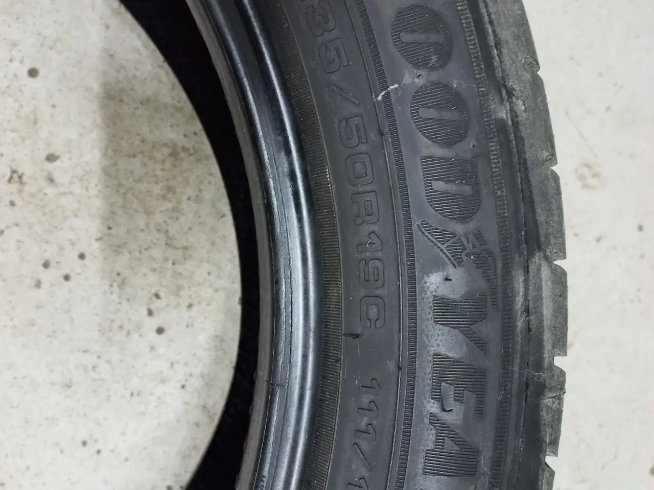 Billede 3 - Goodyear sommerdæk 235/50R/19C