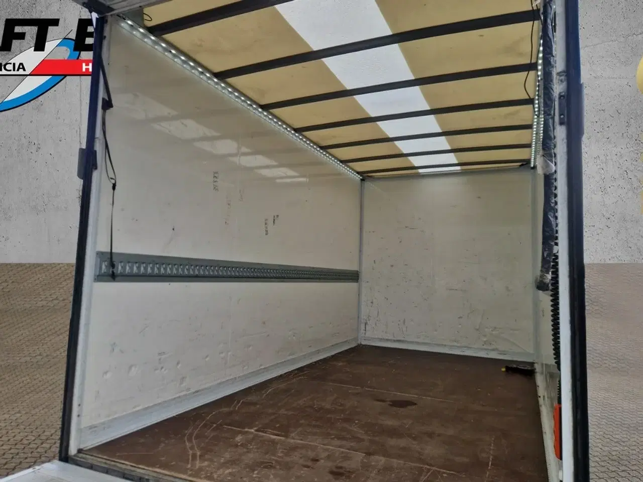 Billede 10 - Peugeot Boxer 335 2,2 BlueHDi 140 L3 Alukasse m/lift