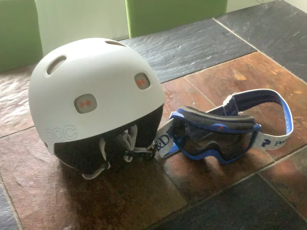 Billede 4 - POC skihjelm + Peak briller, Salomon hjelm + brill