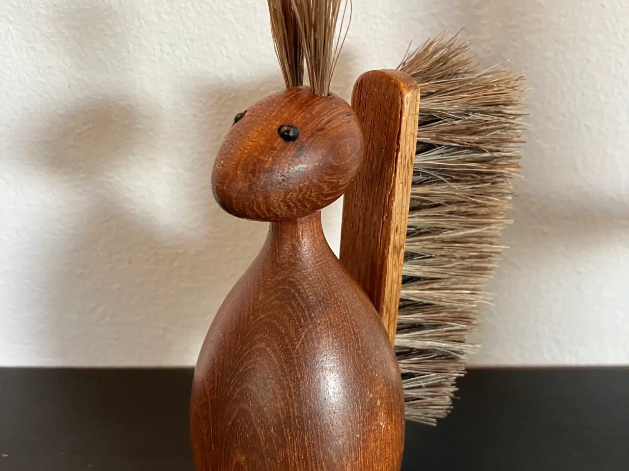 Billede 2 - Vintage teak egern tøjbørste